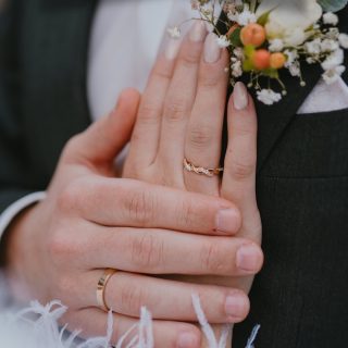 Hochzeitslocation gesucht? ✨

Wenn du gerade für 2026 deine Hochzeit planst, hab ich hier eine Location nur 60min mit dem Auto von Wien entfernt:

📍 @taubenkobel.austria 

Speicher dir diesen Beitrag und folge mir für mehr Hochzeitstipps. 🫶🏼

Kennt ihr die Location und wenn ja, wie findet ihr sie? 🥰

#hochzeitslocationburgenland #hochzeitsinspiration #hochzeitslocation #hochzeit #hochzeitsfotografwien #weddinginspo