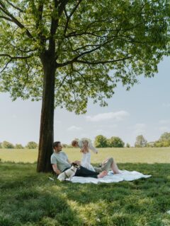 Ihr könnt euch nicht vorstellen wie süß dieses Family Shooting war 🥹💛🌸 das ist wirklich nur eine Mini Auswahl von den Fotos die entstanden sind, um auch die Privatsphäre von allen zu schützen. 🫂 You Just have to trust me that this cutie gave me his sweetest looks🤞🏼

#familyshoot #familypics #familyphotosession #viennaphotographer #viennafamilyphotographer 

Picnic and fun times at this family photo session 💗🌼🫂

#familyshoot #familypics #familyphotosession #viennaphotographer #viennafamilyphotographer 

Vom Babybauch Shooting zum Familien Shooting ein Jahr später 🥹🌸 danke für euer Vertrauen!